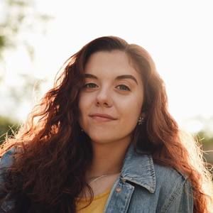 Meet your Posher, Danielle